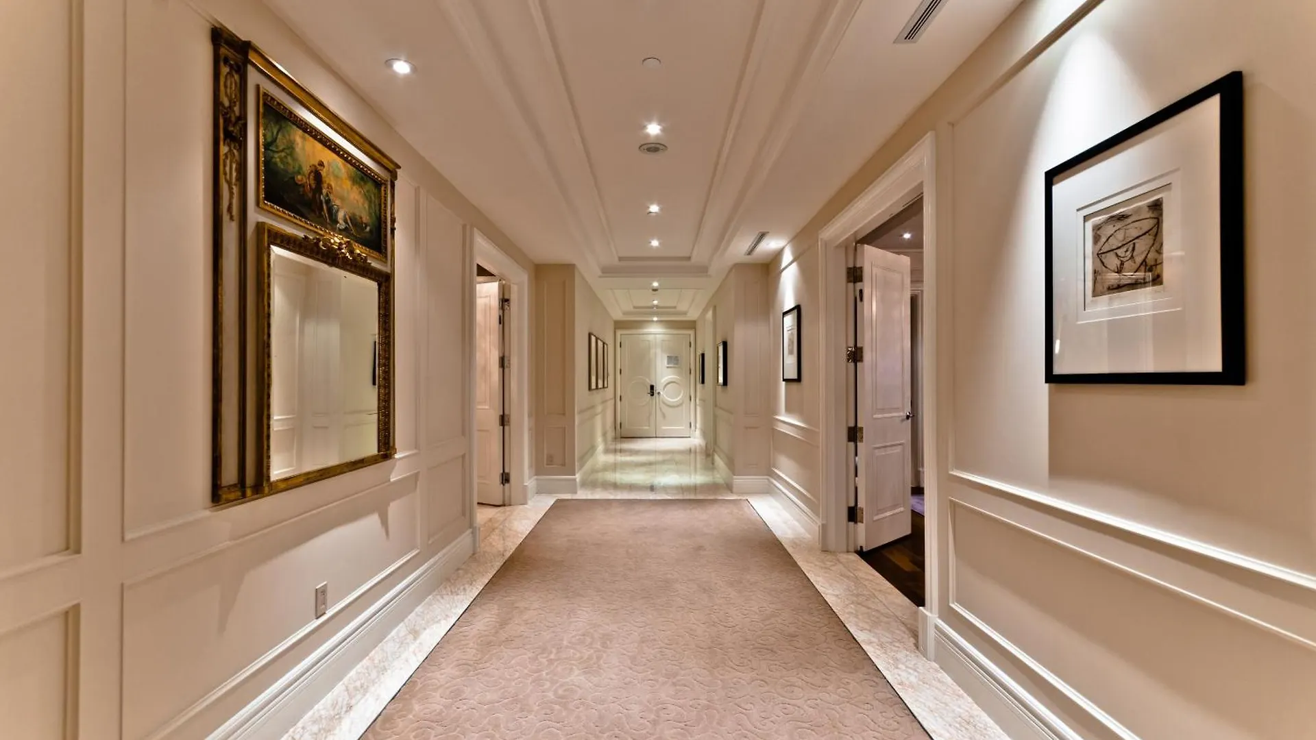 Отель The Ritz-Carlton, Монреаль