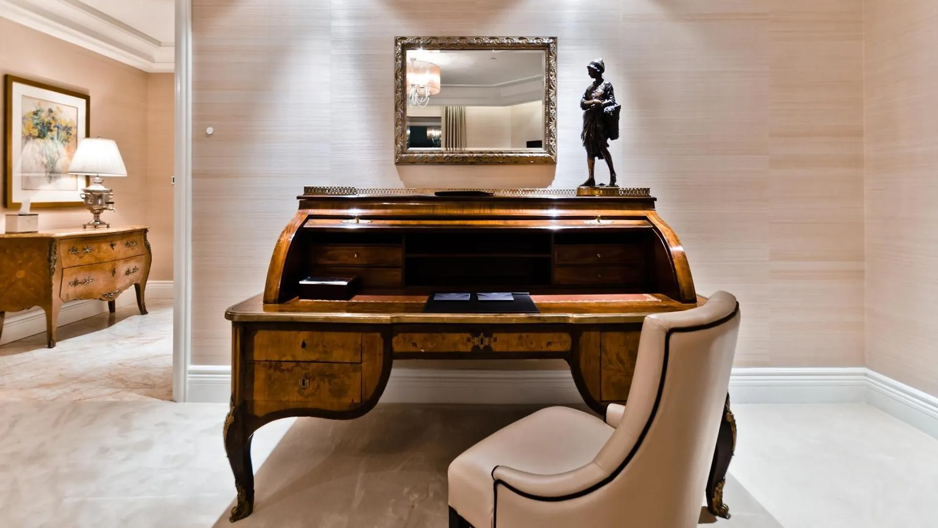 Отель The Ritz-Carlton, Монреаль