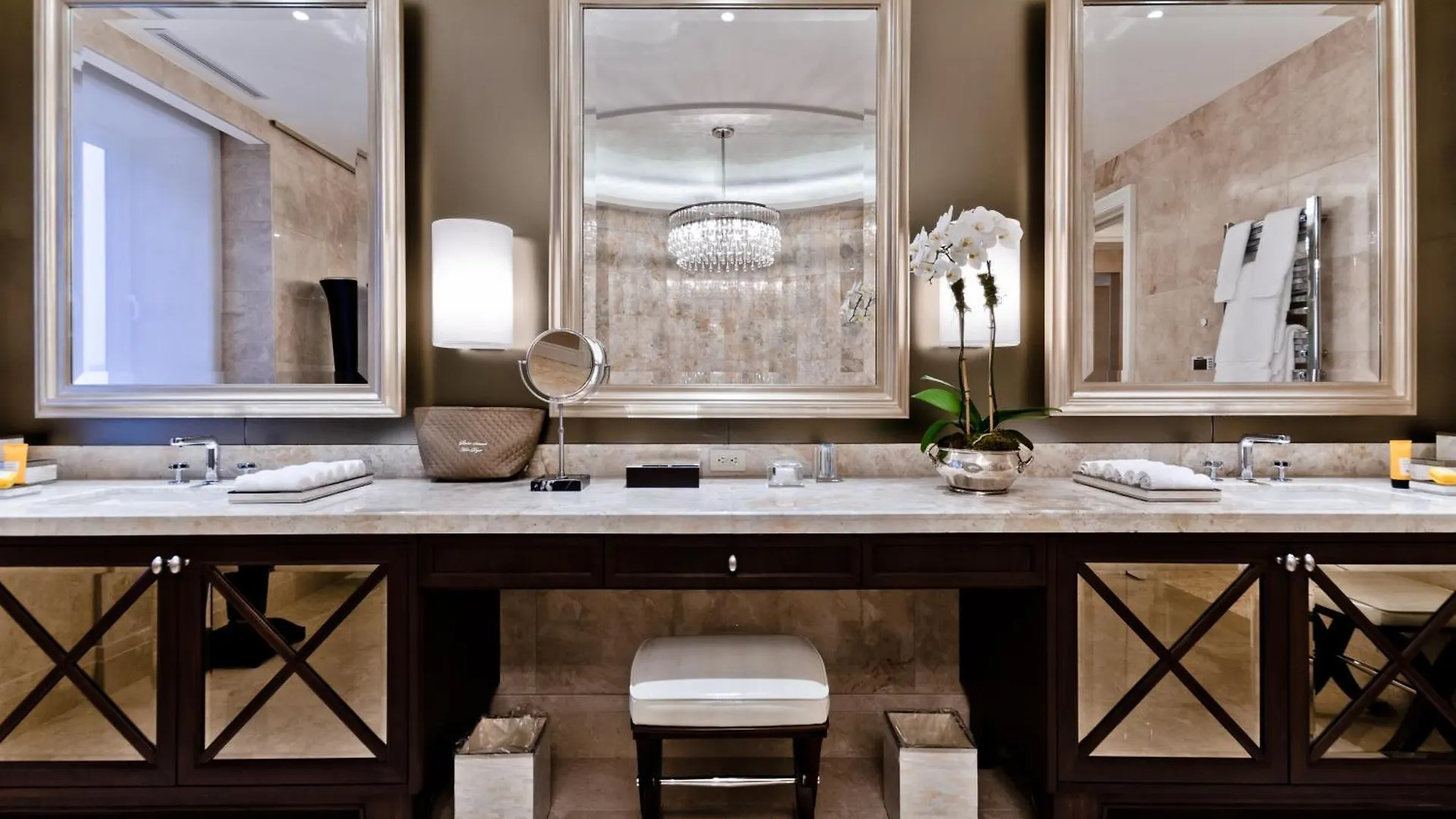 *****  The Ritz-Carlton, Montreal Hotel Canada